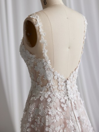 Maggie Sottero LADONNA #4 Ivory (gown with Natural Illusion) thumbnail