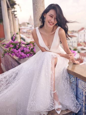 Maggie Sottero BRANNAGH #0 default Ivory (gown with Natural Illusion) thumbnail