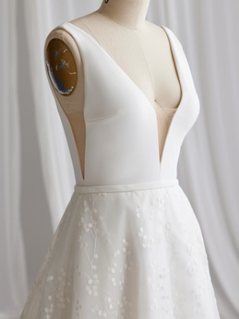 Maggie Sottero BRANNAGH #4 Ivory (gown with Natural Illusion) thumbnail